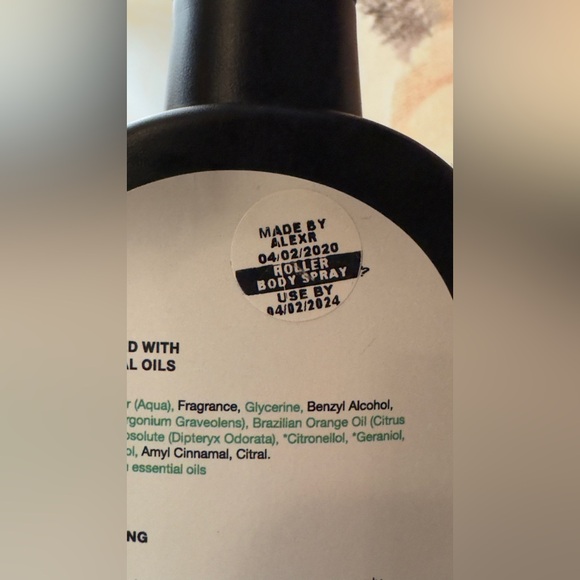 Lush Roller Body Spray - Black and Red - Picture 2 of 2